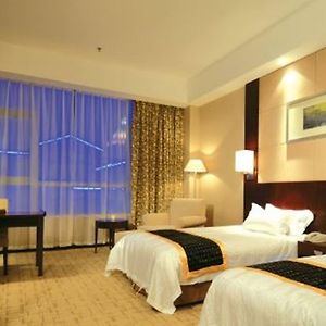 Twin Room Lake View A